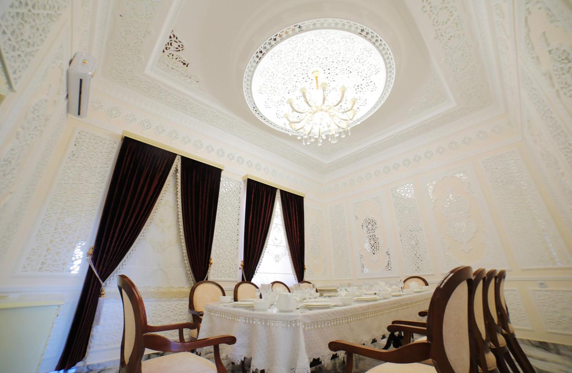 Bravolyuks Hotel جرجانية المظهر الخارجي الصورة