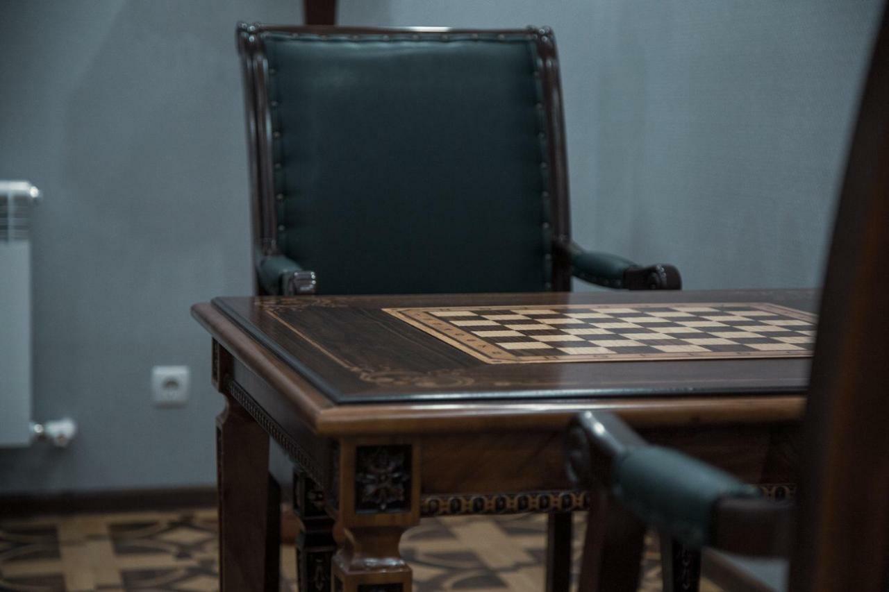 Bravolyuks Hotel جرجانية المظهر الخارجي الصورة