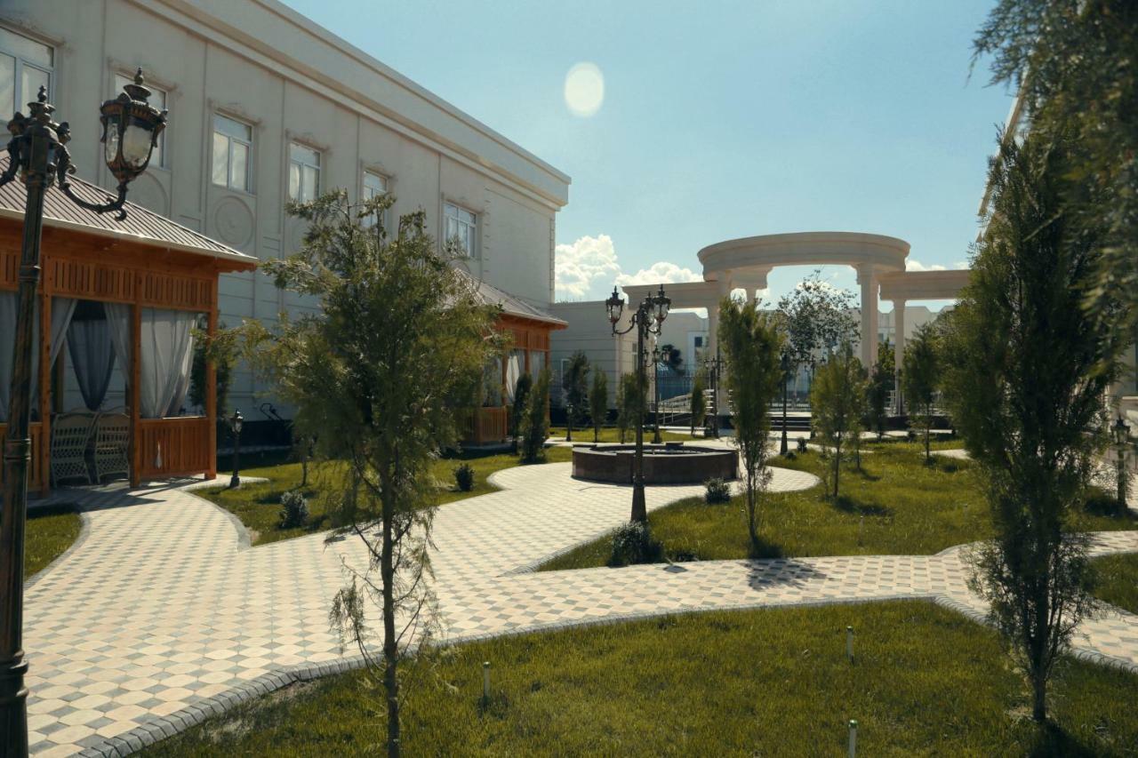 Bravolyuks Hotel جرجانية المظهر الخارجي الصورة