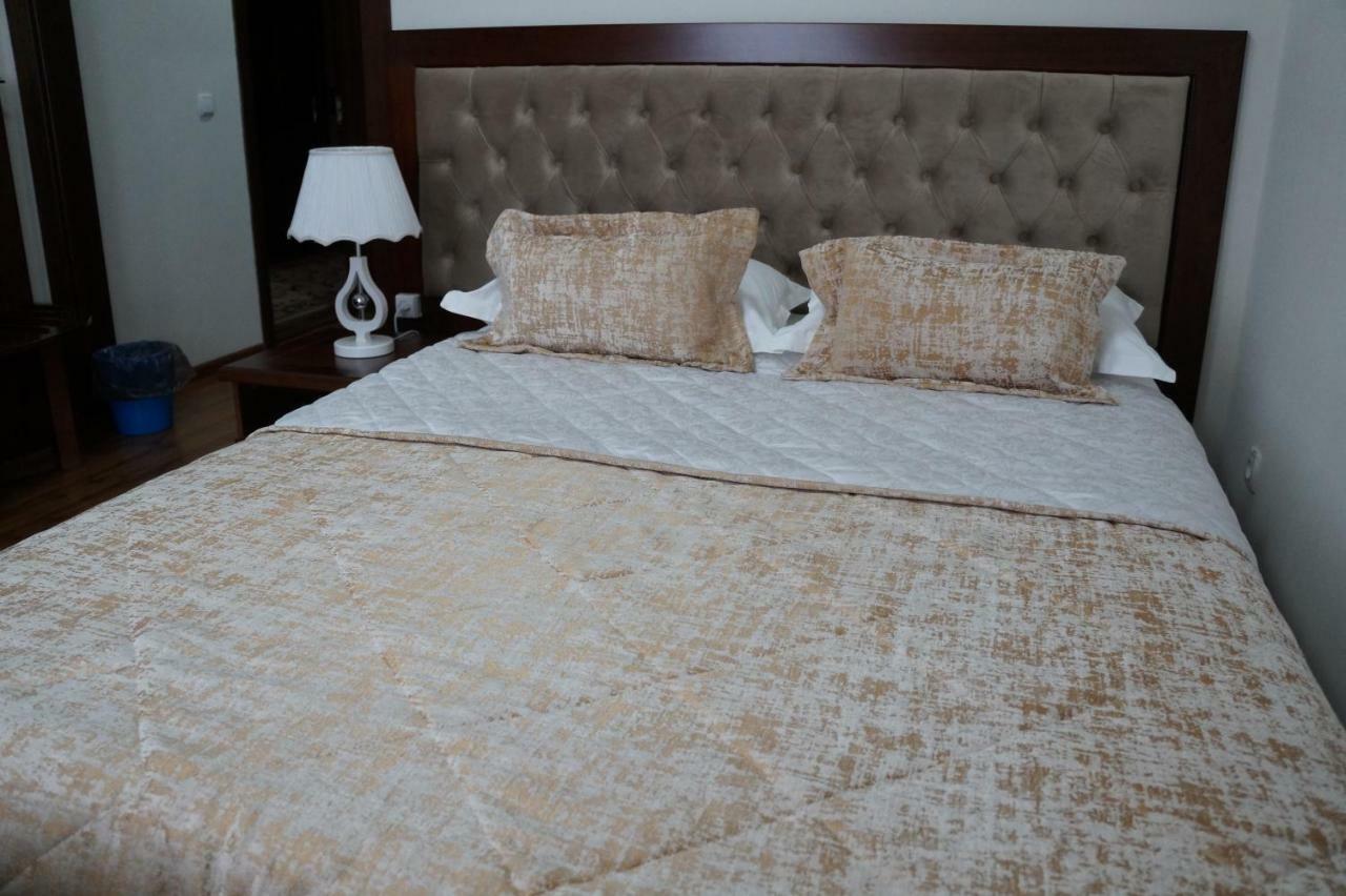 Bravolyuks Hotel جرجانية المظهر الخارجي الصورة