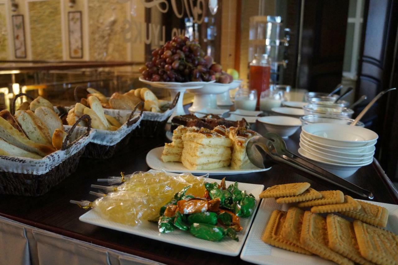 Bravolyuks Hotel جرجانية المظهر الخارجي الصورة